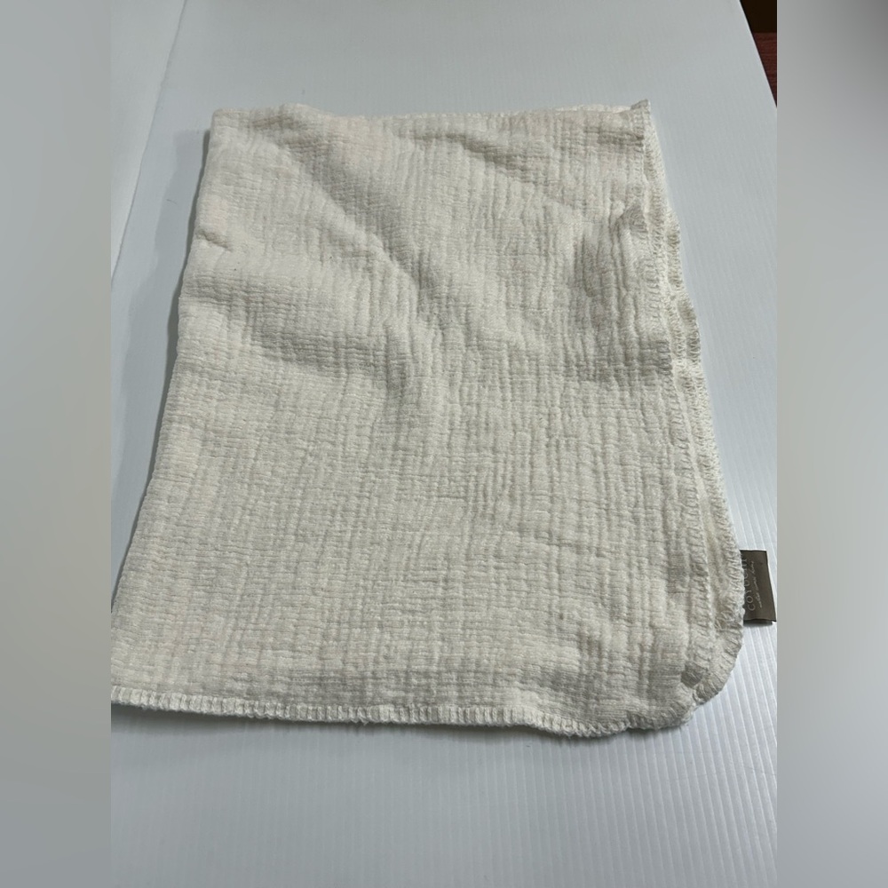 Coyuchi Organic Cozy Cotton Baby Throw Blanket 30” x 40” Off White Cream